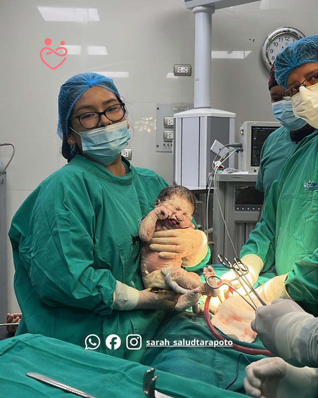 Paciente junto a doctora